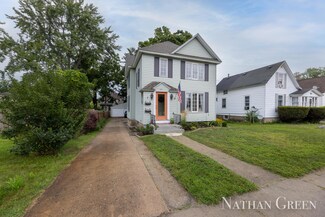 65 W 15th St, Holland, MI 49423