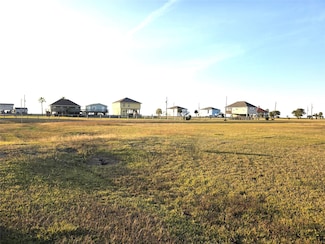 1 Mocking Bird Ln, Anahuac, TX 77514