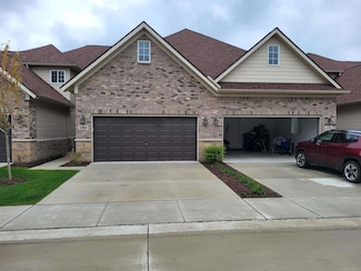 16560 Savor Ln, Clinton Township, MI 48038