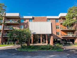 6545 Main St Unit 408, Downers Grove, IL 60516