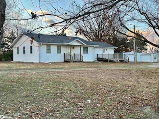 20929 460th St, Chariton, IA 50049