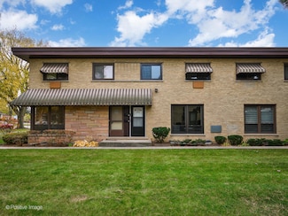 932 N Wheeling Rd, Mount Prospect, IL 60056