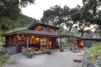 14318 Hitchcock Rd, Carmel Valley, CA 93924