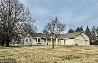 4070 Isle Ave N, Lake Elmo, MN 55042