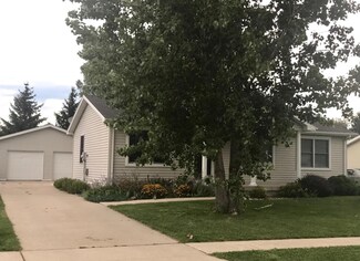 5405 Kansas Dr, Ames, IA 50014