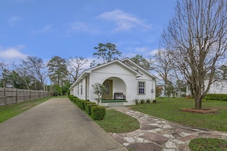 1408 Virginia Ave, Nacogdoches, TX 75964