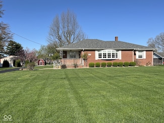 1208 S Walnut St, Seymour, IN 47274