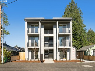 6115 NE Multnomah St Unit 11, Portland, OR 97213