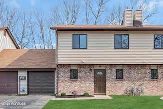 14 Wren Way, Howell, NJ 07731