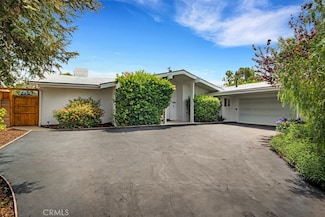 10208 Oak Park Ave, Northridge, CA 91325