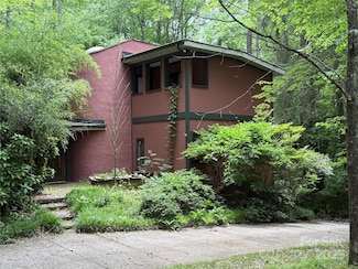1451 Blueberry Ln, Charlotte, NC 28226