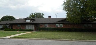 1108 Holly St, Walters, OK 73572