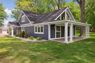 5150 Redding Dr, Pinckney, MI 48169