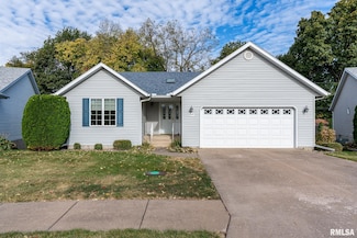2019 Villa Pines Cir, Carbon Cliff, IL 61239