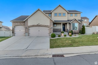 8983 N Barton Creek Dr, Eagle Mountain, UT 84005