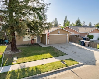 1025 Belmont St, Tulare, CA 93274