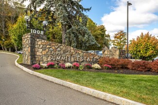 1008 Paradise Rd Unit 2R, Swampscott, MA 01907