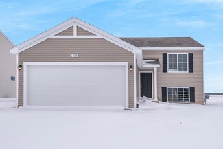 799 Hollyhock Dr, Greenville, MI 48838