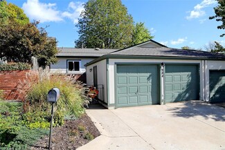 984 Barbizon Dr Unit 371, Ballwin, MO 63021