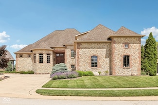16332 Valhalla Dr, Noblesville, IN 46060