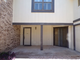 205 Muirfield St, Meadowlakes, TX 78654