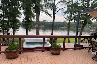 7045 Layman Dr, Eustace, TX 75124