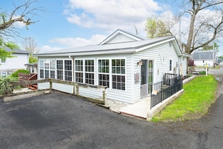 14221 Lakewood Ave, Lakeview, OH 43331