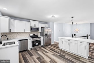 2312 Harpoon Dr, Stafford, VA 22554