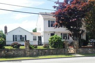 118 Central Ave, Johnston, RI 02919