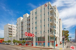 11405 Chandler Blvd Unit 401, North Hollywood, CA 91601