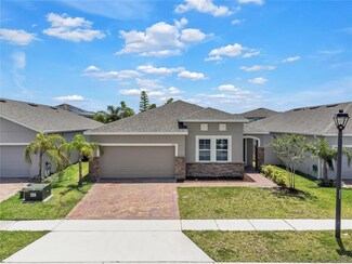 727 Birch Hollow Dr, Apopka, FL 32703