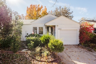 2955 E Glen Oaks Dr, Wichita, KS 67216