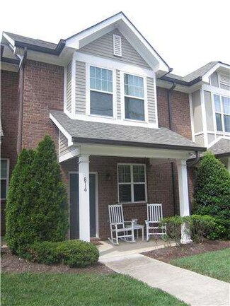 816 Hillview Heights, Nashville, TN 37204