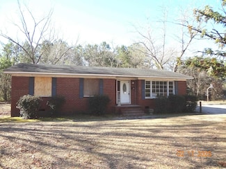 12 E Sassafras St, Andrews, SC 29510