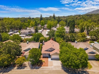 15401 Thomas St, Glen Ellen, CA 95442
