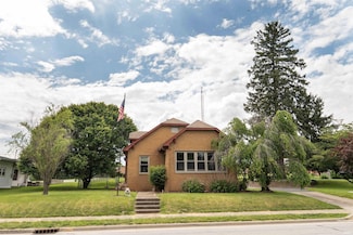 585 N Maple St, Orleans, IN 47452