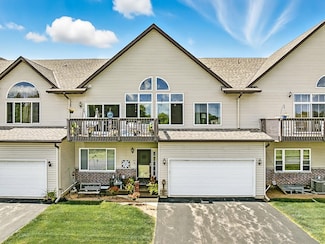 711 Cherokee Path, Lake Mills, WI 53551