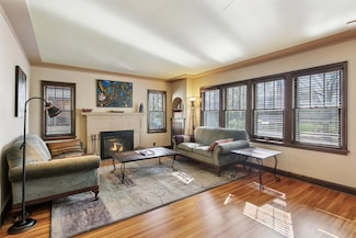 4218 Washburn Ave N, Minneapolis, MN 55412