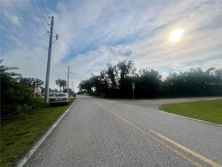 1088 Inverness St, Port Charlotte, FL 33952