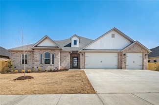 2008 Charles St, Pea Ridge, AR 72751
