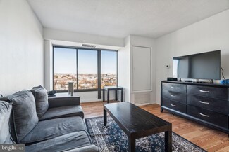 2001 Hamilton St Unit 1821, Philadelphia, PA 19130