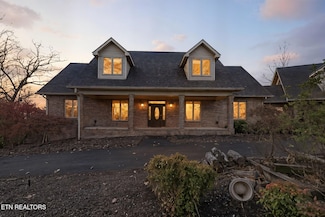 306 Teague Ln, Sevierville, TN 37862