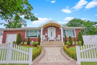 635 Craig Ave, Staten Island, NY 10307
