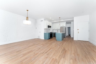 121 Division St Unit 2, New York, NY 10002