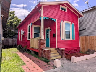 1805 39th St, Galveston, TX 77550