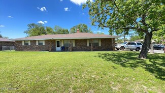 2505 Tandy Dr, Gulfport, MS 39503