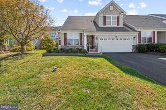 39 Phineas Ln, Coatesville, PA 19320