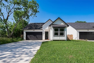 3712 2nd St, Brookshire, TX 77423