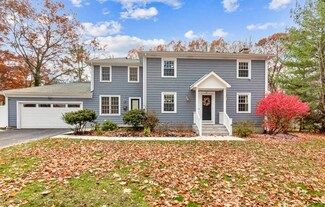 27 Christine Dr, Barrington, RI 02806