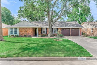 10411 Londonderry Dr, Houston, TX 77043